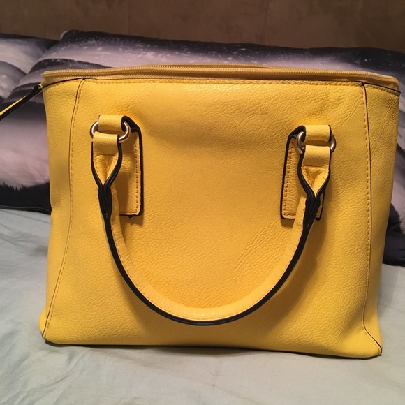 Call it Spring yellow pleather purse - Picture 2 of 4